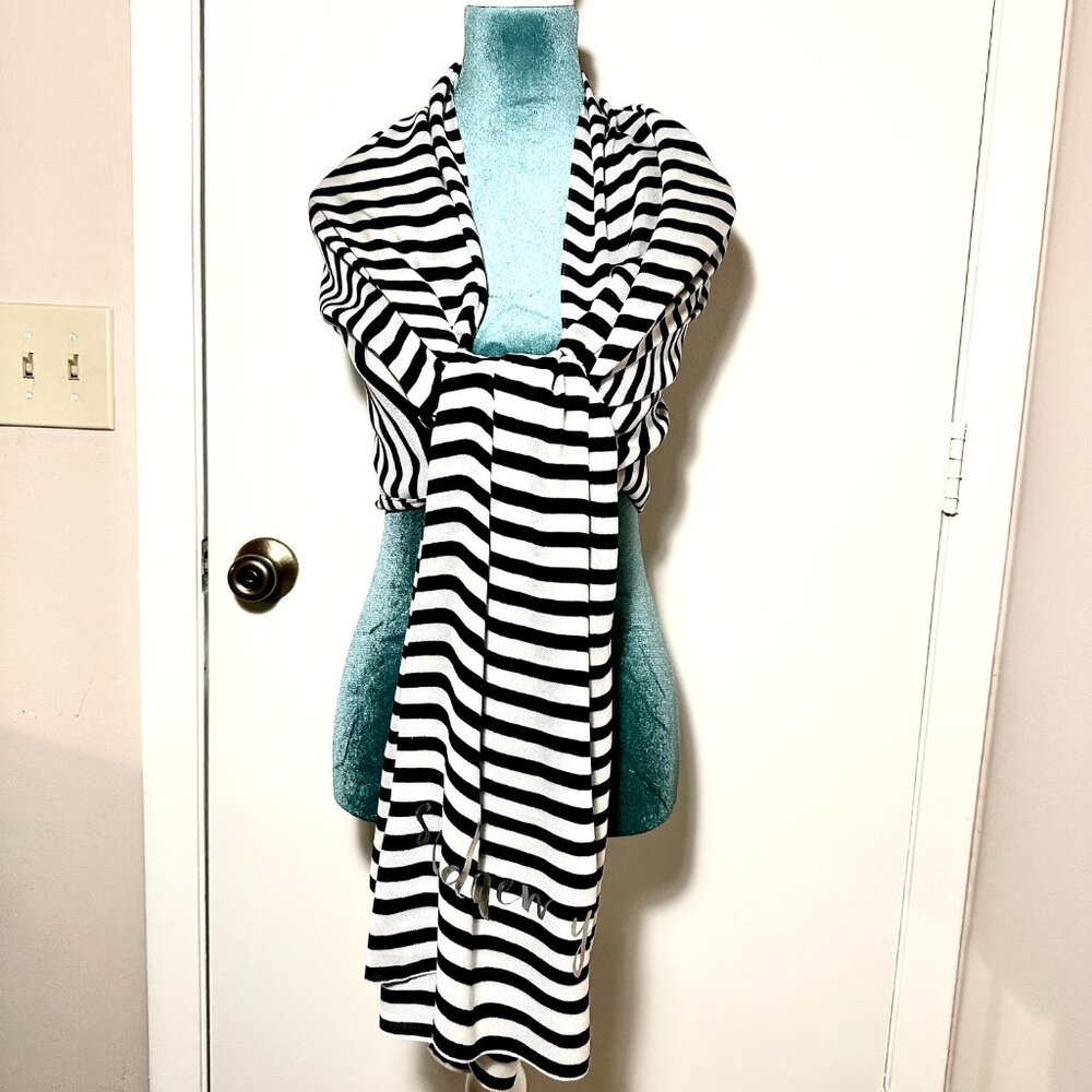 NWOT KATE SPADE NEW YORK Women's black and white striped scarf and shawl - Picture 2 of 10